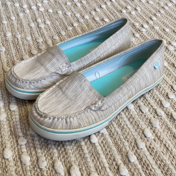 Roxy “Pixie Love II” beige loafers size 8 - Picture 3 of 10